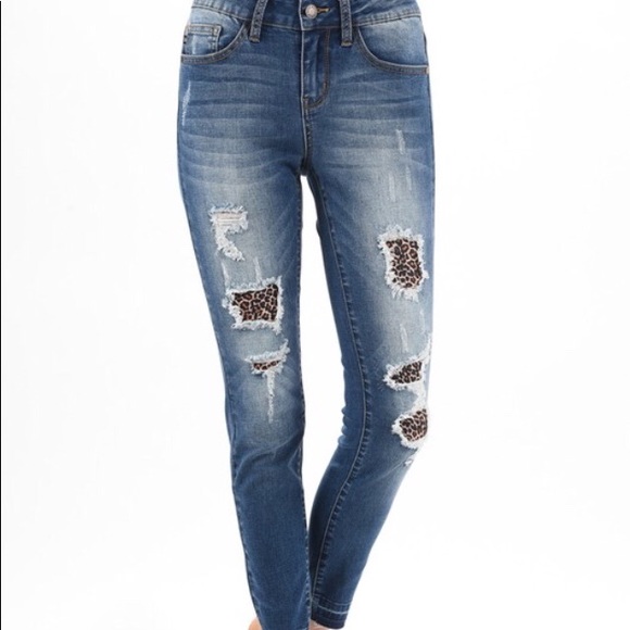 judy blue jeans with leopard